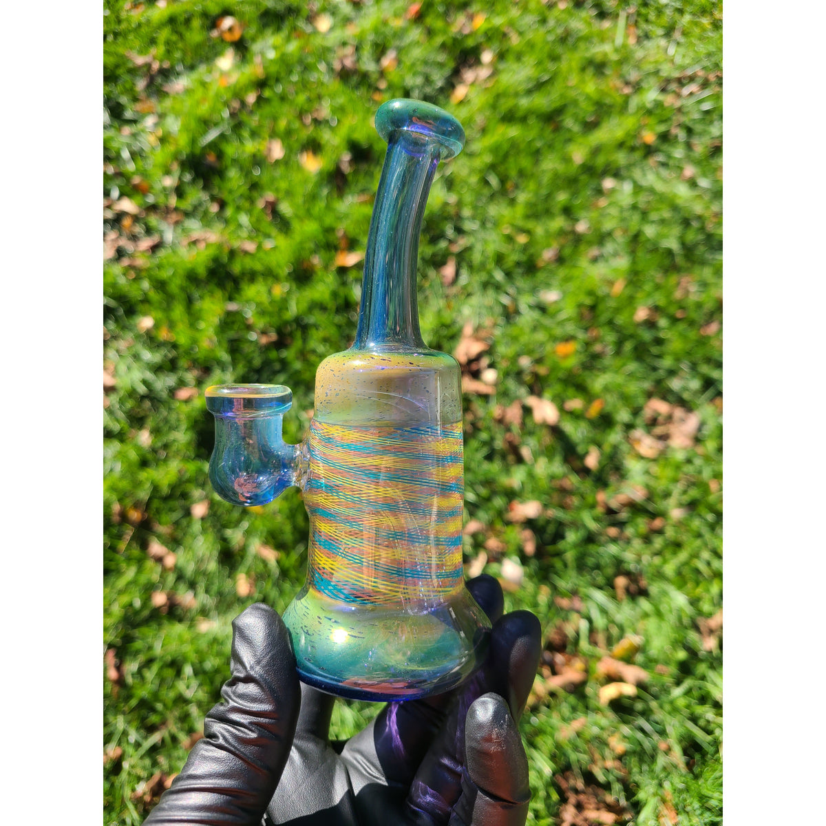 Likewize Glass (fka Jahone23) banger hangers in 14mm joint.